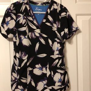 Premiere by healing hands scrub top